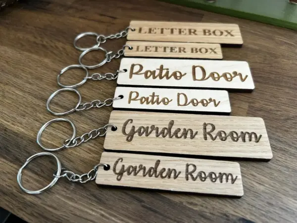 Personalised Oak Maple Keyring - Keyring for AirBnB, Home, Holiday Lets, Garage, Gate, Door, Letter Box - Any Text - Your Text Keyring - Image 2