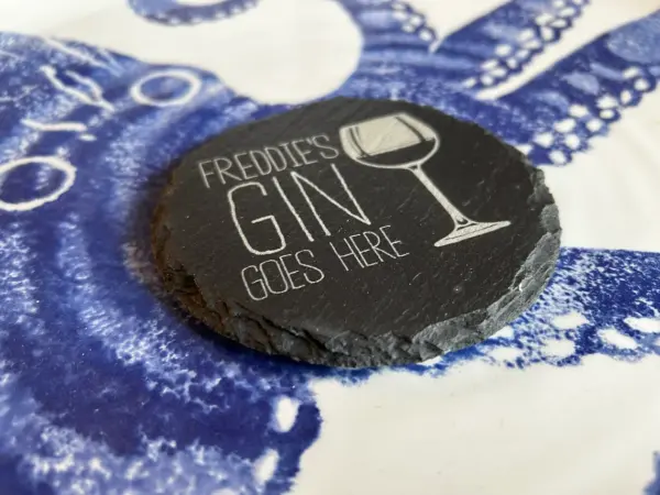 Slate Coaster Mum's Gin Goes Here - Personalised - Round or Square - Mothers Day Gift - Can be any name and drink - Image 3