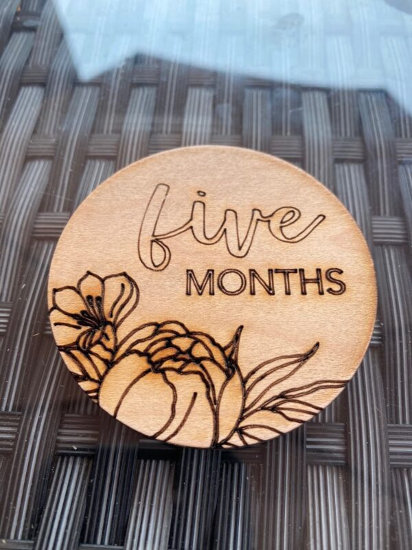 Wooden Monthly Milestone Cards - Disc, baby month signs, baby monthly milestone, baby monthly milestone markers, monthly milestone cards - Image 6