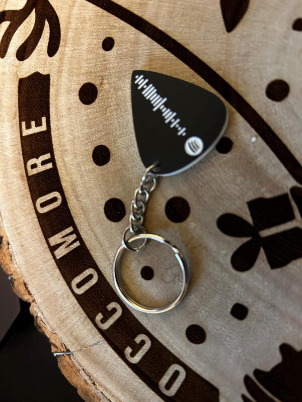 Plectrum Keyring Spotify Code  - Engraved with song code of your choice - Image 4